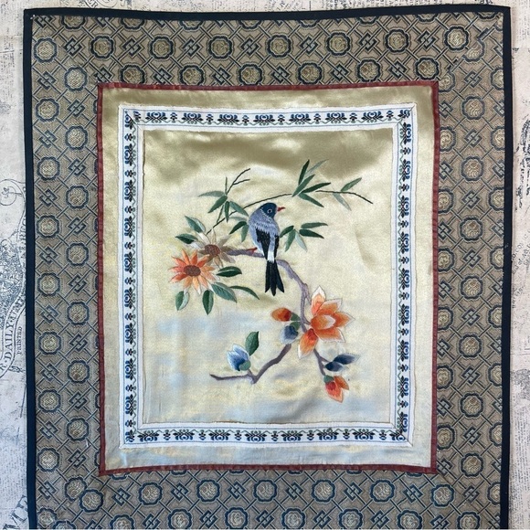 Vintage Chinese silk embroidered pieces or silk napkins (5 pieces) - Picture 13 of 16